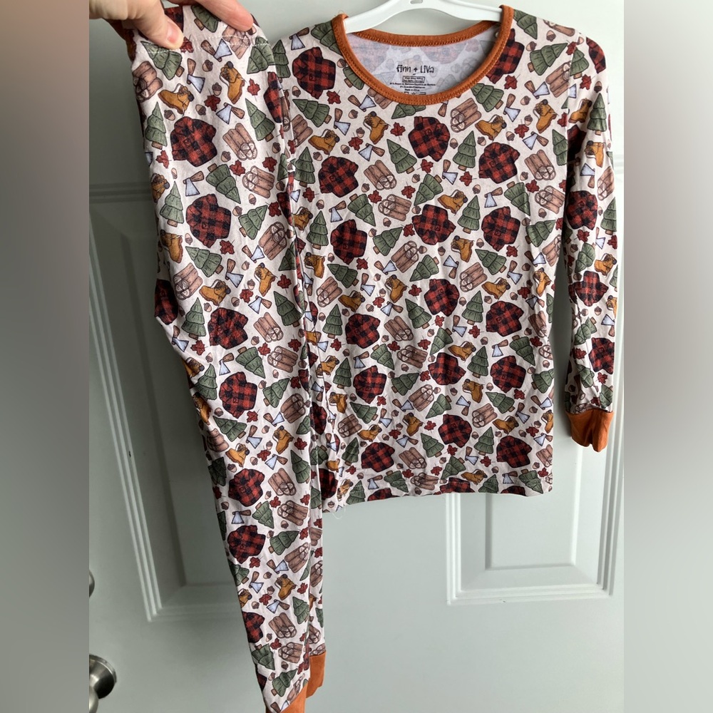 Finn & Liva bamboo pyjamas camping cabin lumberjack 4T